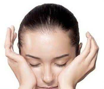 脸部紧致提拉按摩手法 脸部按摩操 打造紧致小V脸