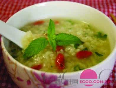 风热感冒食疗 换季易生病 风热型感冒食疗