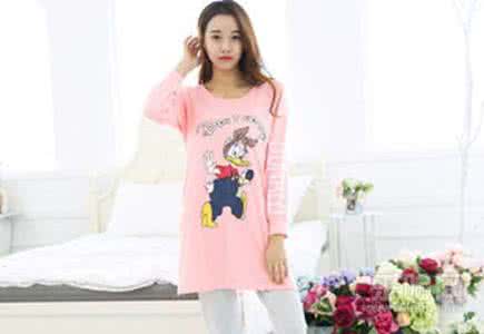 夏天坐月子要穿长袖吗 夏天坐月子要穿长袖吗 夏天坐月子到底穿长袖还是短袖好？