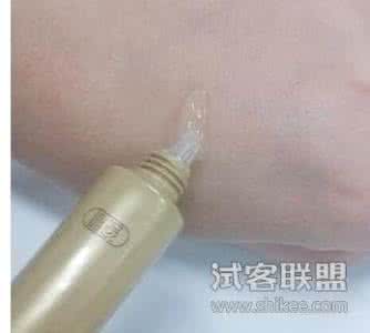 鱼尾纹用什么眼霜好 攻克初期鱼尾纹 达人眼霜试用报告指点迷津