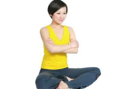 双腿盘坐的好处和坏处 双腿盘坐这么多好处，真的不错