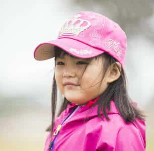 王祖蓝模仿爸爸去哪儿 帽子  新年红帽——仿《爸爸去哪儿》中angela的护耳帽