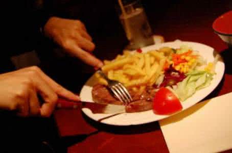 礼仪接待规范与守则 详解摄影餐桌礼仪的10大守则