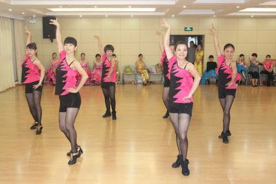 排舞的舞曲风格有哪些 健身排舞的风格特点及价值探讨