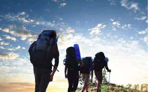 爬山后膝盖疼怎么办 爬山后膝盖疼咋办？