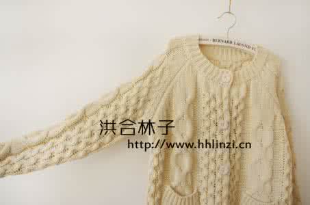 米色开衫短袖搭配 棒针编织----宽松雅致的米色喇叭袖裙衫