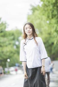 街头拿钱买别人女朋友 别随便拿女朋友和别人比较