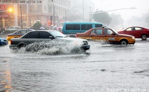 宁县遭遇暴雨袭击 雨天驾驶有技巧 从北京遭遇罕见暴雨说起