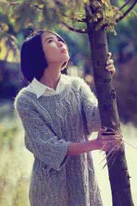 爱情情感美文 短文 爱你,却只能藏在心里【情感美文】