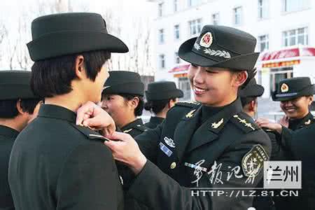 排长是什么军衔 排长是什么军衔 他是一位被“遗弃”的红军排长，建国后被授予中将军衔