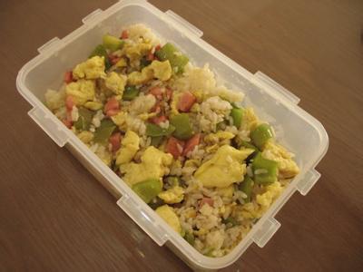 日本主妇便当 白领主妇的简单便当——辣白菜炒饭