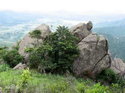 黄巢 黄巢试剑石的身世之谜：黄巢在这仗剑斩恶霸