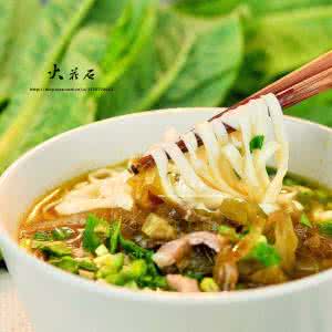 酸菜肉丝面 老成都【酸菜肉丝面】一吃难忘的酸爽