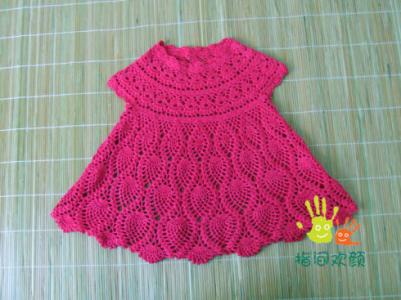 小樱桃钩针菠萝花视频 小樱桃菠萝花裙子图解 漂亮的小裙子有图解