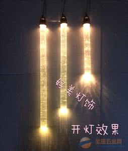 玻璃水晶柱 水晶柱发光材料是什么？