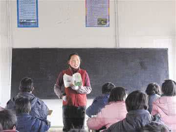 最美藏族女孩隋君卓玛 最美支教老师 藏族最美的支教女老师