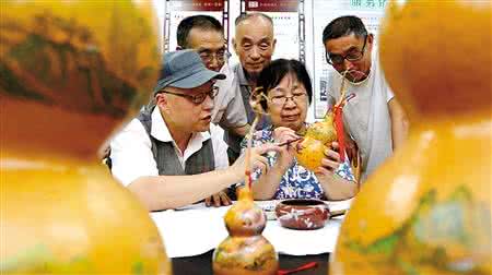 兴趣广泛 英文 兴趣广泛 英文 老人兴趣广泛可长寿?