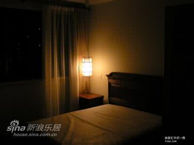 两个房间 三盏灯 每个房间分别几盏灯？看完再装！