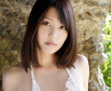 学生变美不化妆小窍门 化妆小窍门 五个化妆小窍门 遮住脸蛋瑕疵