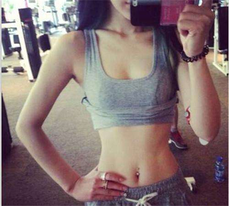 大肚子男人穿衣搭配 大肚子穿衣不好看？教你三招，不运动也能让你的小肚子不再鼓起来