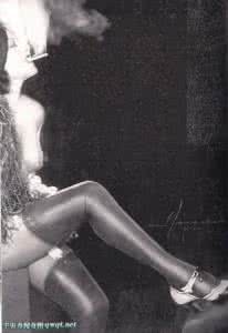 李颖的丝袜情结 小说 老照片性感美女的丝袜情结