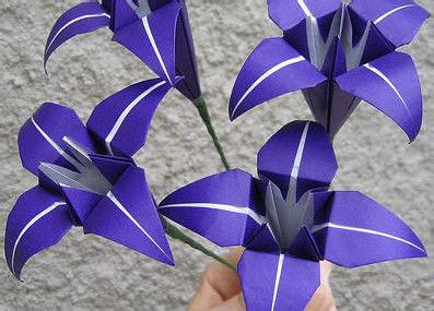 纸折百合花手工制作 怎样折百合花 百合花的折法，怎么折百合花的手工制作图片