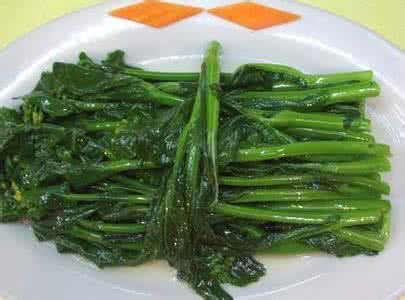 青菜怎么炒不变色 青菜怎么炒不变色？