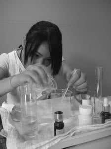 禾新颜湘湘护肤靠谱吗 DIY护肤靠谱吗