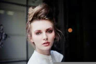 厌倦一个人 厌倦一个人 你多久会厌倦一个人？