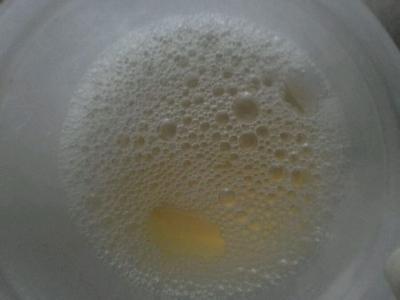 男性尿中泡沫多 尿液泡沫多是病吗