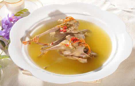 鸽子汤回奶吗 鸽子汤回奶吗 产后鸽子汤的做法