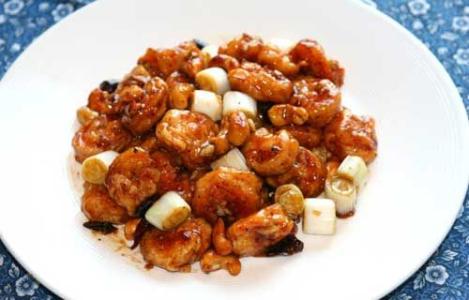 宫保虾球 华丽丽佳节头牌菜——宫保腰果虾球