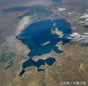 咸海消失 咸海：即将消失的世界第四大湖泊