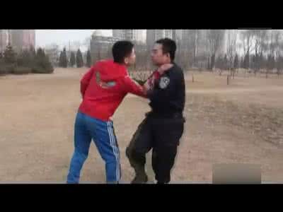 擒拿格斗技巧教学视频 擒拿格斗技巧教学【视频】*