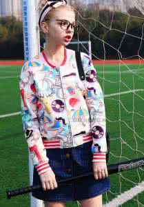 棒球服配什么裤子好看 春末棒球服搭配什么裤子好看