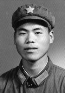 驼峰鼻侧面很丑 老照片} 人物......俊男靓女，东驼西丑.....