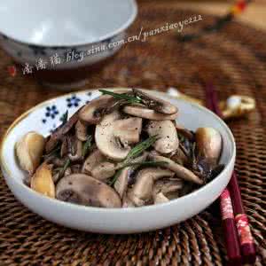 家常菜土鸡蛋炒青椒 【家常菜】迷迭香黑椒炒杂菌