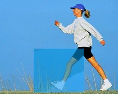 梦见自己光脚走路 梦见自己走路 梦见走路