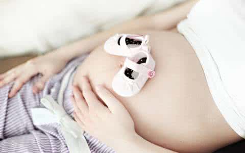 孕妇分娩前疼痛视频 孕妇怎样缓解分娩时的疼痛