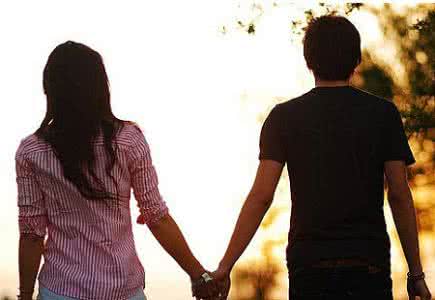 真实发生过的恋爱故事 分享真实恋爱故事 网上恋爱真实吗？真实的爱情是怎样的？