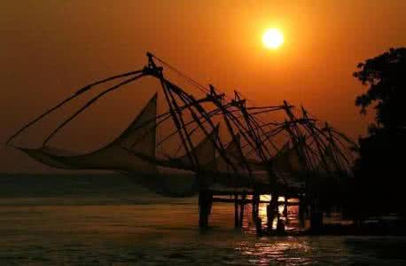 守好心 走好路 走好人间路，一靠“守”，二靠“惜”