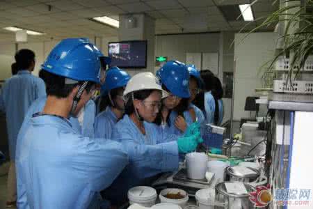马云写给大学生进工厂 大学生进工厂有前途么?