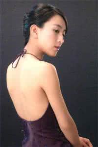 男人擦女人的部位 女人哪个部位最引男人注意