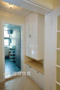进门靠墙鞋柜酒柜一体 【装潢】进门处鞋柜设计