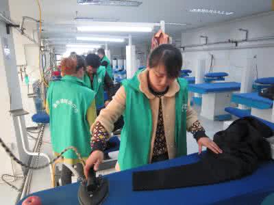 服装配饰运用技巧 服装熨烫的各种技巧和运用方法