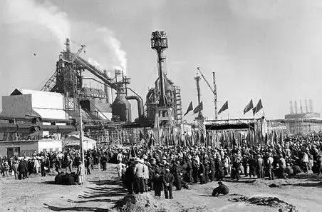 珍贵的集体裸体老照片 老照片的情怀——文化大革命珍贵图片集