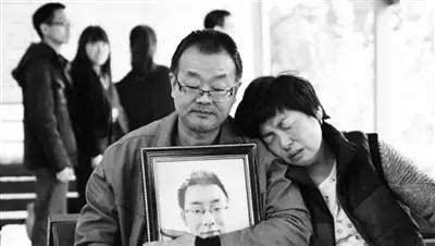 北京潘家园古玩市场 魏则西事件引发的思考 【古玩市场】潘家园事件引发的思考