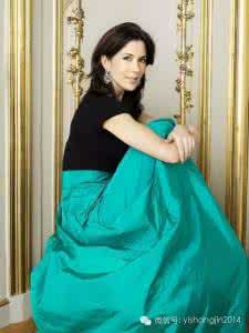 什么举止才是优雅的 优雅熟女看过来，这才是你们的标杆