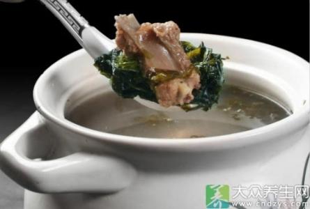 紫菜的功效与作用 食疗功效不同的5款紫菜煲汤