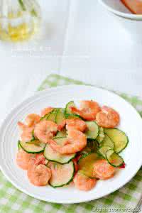 虾仁炒瓜片 夏季做一道清新小菜——虾仁炒瓜片